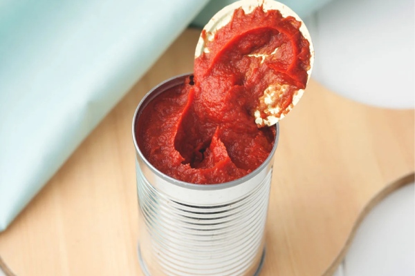 External tomato paste